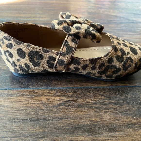 Girls Leopard Shoes Size 7M - Picture 5 of 12